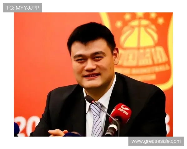 姚明带领球队勇夺总冠军实现梦想的辉煌时刻 姚明带领球队勇夺总冠军实现梦想的辉煌时刻