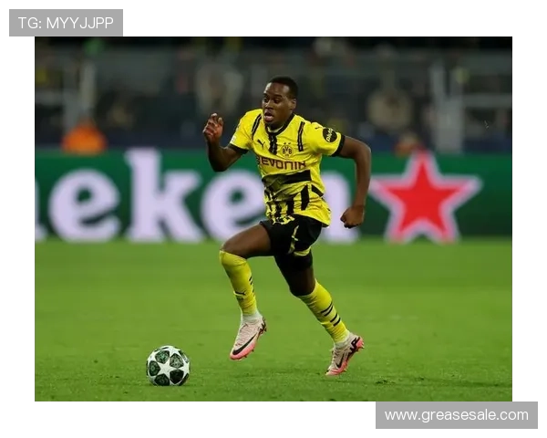 吉滕斯谈球场表现：保持冷静与自我鞭策仍在适应期中